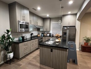 Building Photo - 236 Firefly