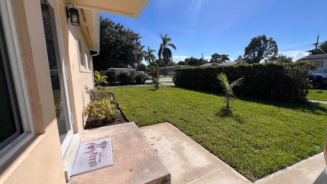 Building Photo - 124 Abaco Dr