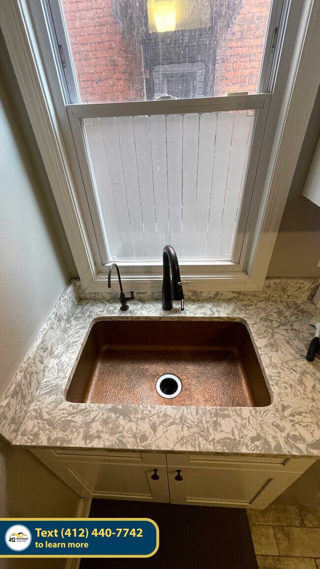 Photo - 615 Tripoli St House