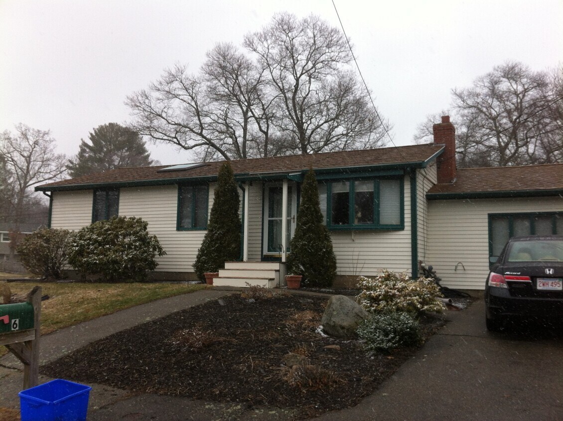 6 French Rd, Rockland, MA 02370 House Rental in Rockland, MA