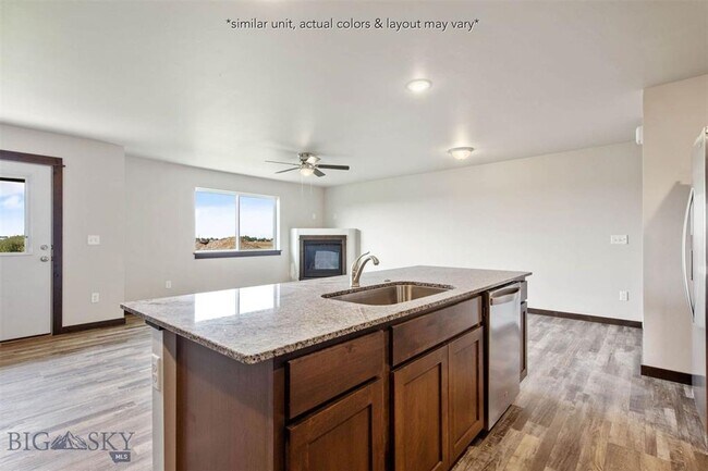 Foto del edificio - 704 Black Diamond St