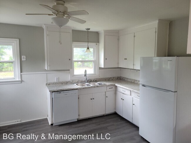 Foto del edificio - 3 br, 1.5 bath House - 1925 Rose St.