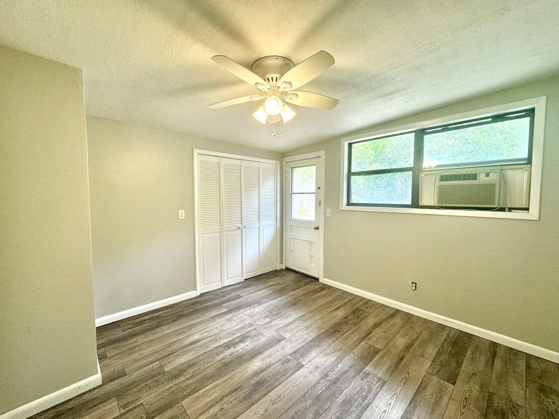 Primary Photo - Jacksonville Beach Home on 13th Avenue - C...