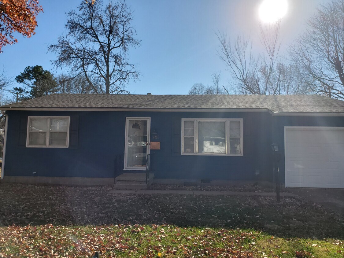 402 Flora Ave, Clinton, MO 64735 House Rental in Clinton, MO