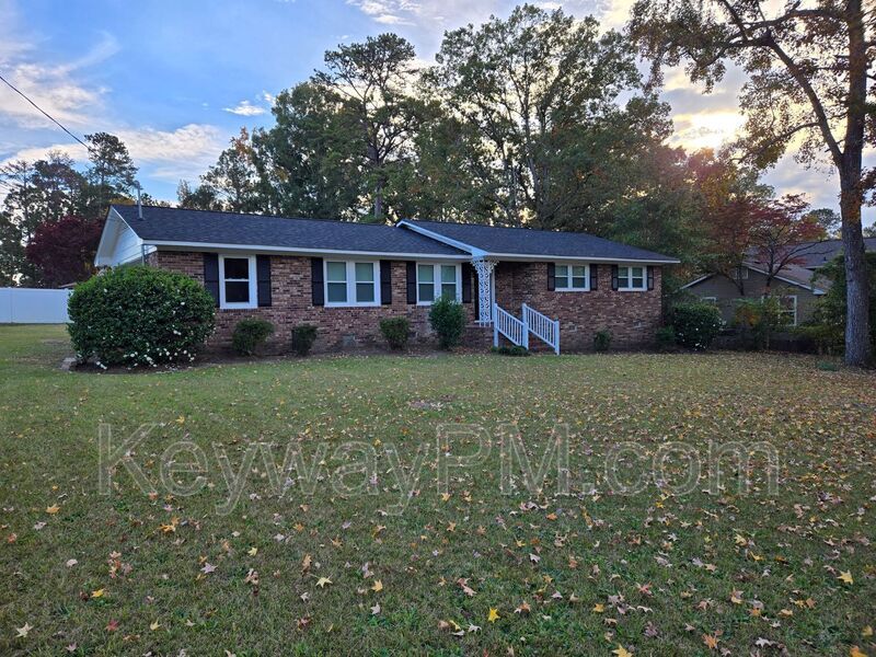 Foto principal - 4580 Hickory Dr