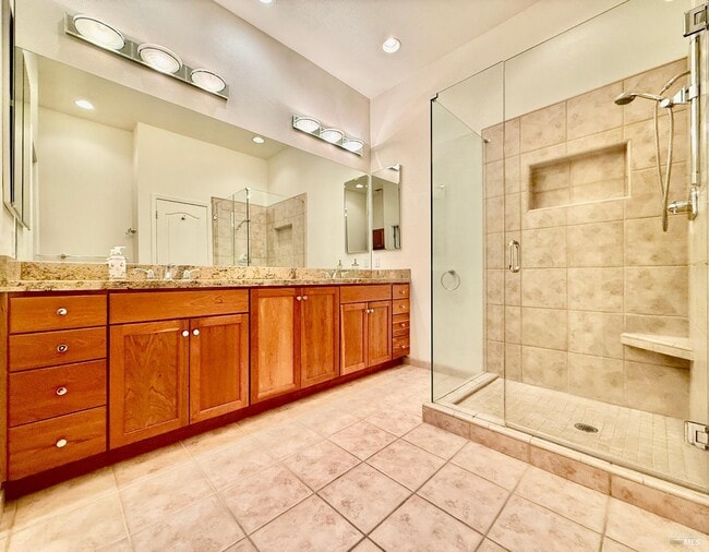 Building Photo - 844 Signorelli Cir