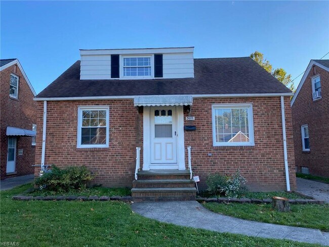 Foto del edificio - 3011 Grovewood Ave