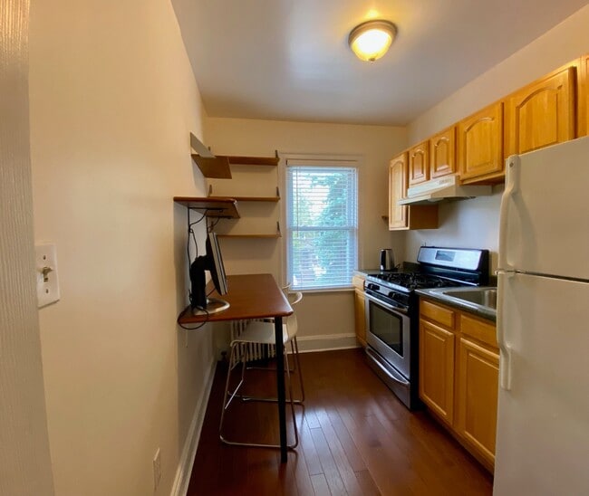 Building Photo - 84-06 63rd Ave