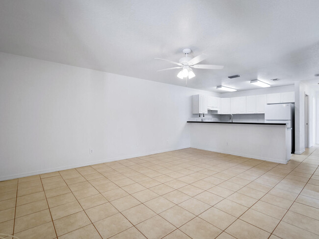 large living room/dining room, open to the kitchen - 4834 Old Bradenton Rd