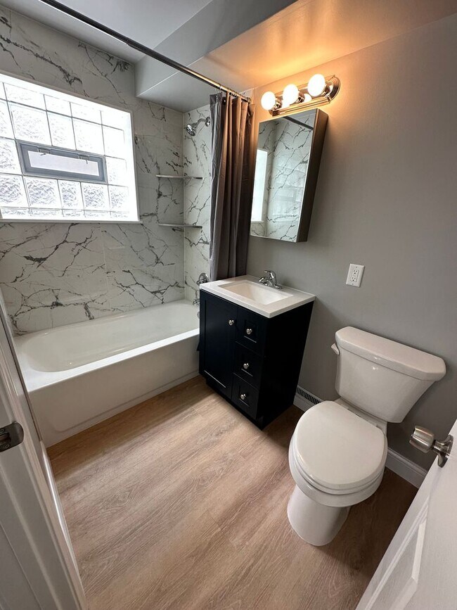 Foto del edificio - 207 E 37th Ave