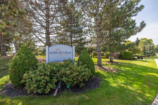 Foto del edificio - Idyllbrook Village Senior Living
