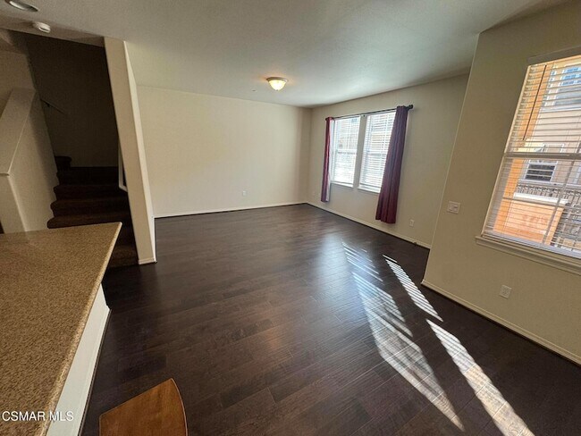 Foto del edificio - 1654 Heywood St