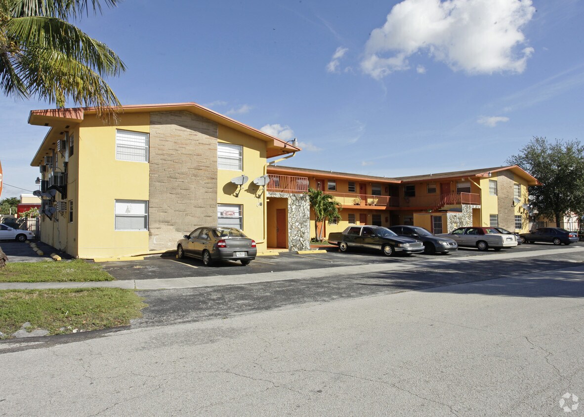 1295 W 66th St, Hialeah, FL 33012 Apartments in Hialeah, FL