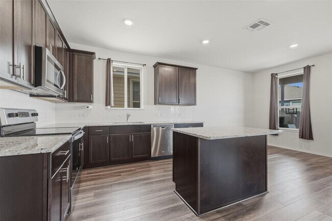 Foto del edificio - 201 Katie Elder Dr