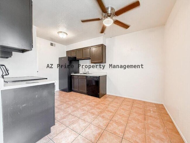 Foto del edificio - 2537 W Georgia Ave