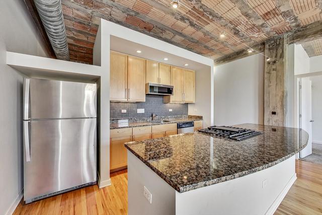 Foto principal - 2 bedroom in Chicago IL 60616