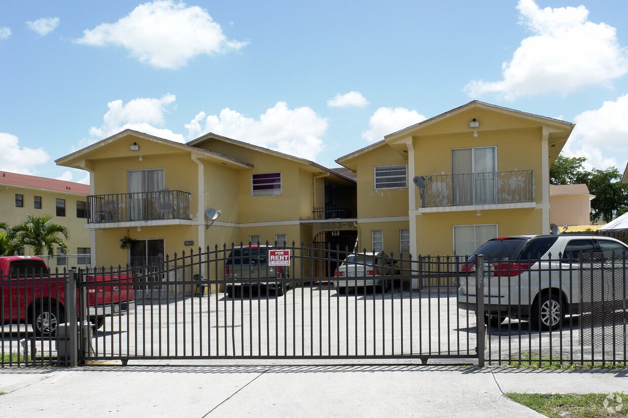 Foto del edificio - 5883-5899 W 26th Ave
