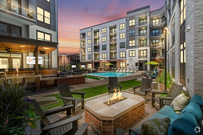 abberly-foundry-apartment-homes-nashville-tn-building-photo.jpg