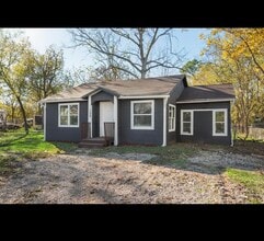 Building Photo - 109 Lydia St