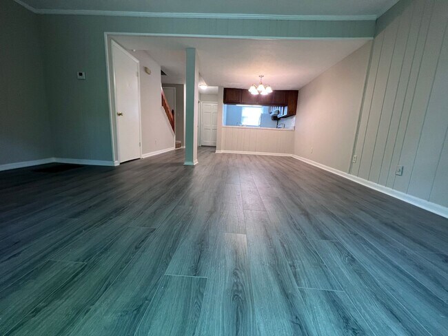 Foto del edificio - 2 bedroom Townhouse near 5 Points!