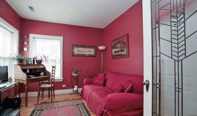 Foto del edificio - 522 W Cornelia Ave