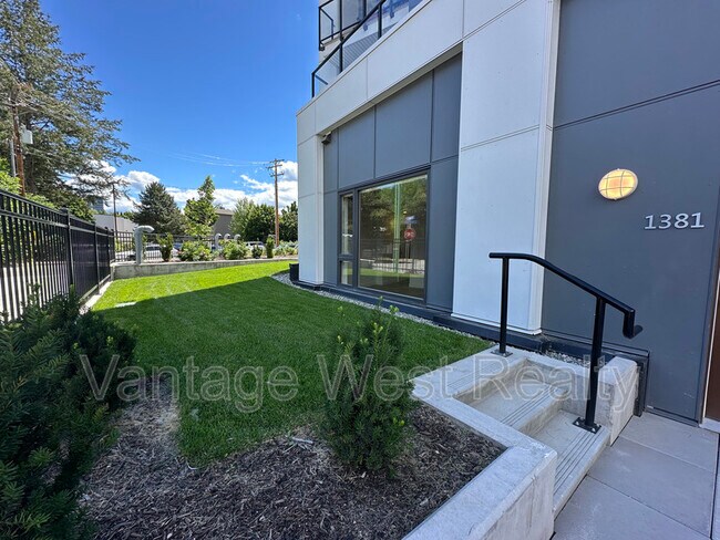 Photo du bâtiment - TH3-1381 Belaire Ave