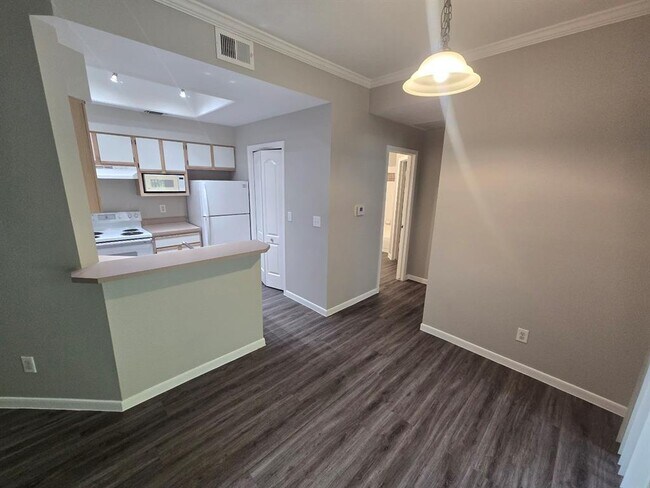 Foto del edificio - 6000-14 Shepherd Mountain Cove
