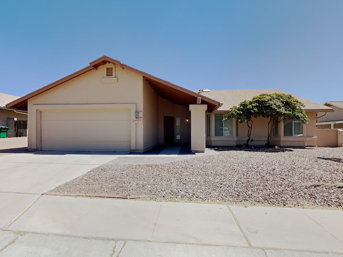 Foto principal - 4825 W Bluebell Way