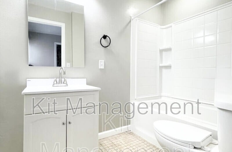 Foto principal - 2248 Broadway St