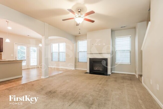 Foto del edificio - 2648 Cornwall Dr