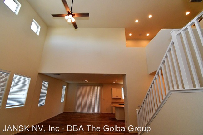 Building Photo - 4 br, 3.5 bath House - 7020 Solana Ridge Dr