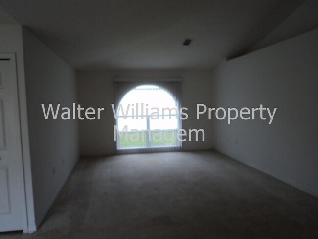Foto del edificio - $1900 4/2/2 in Palm Coast   www.werentsuns...