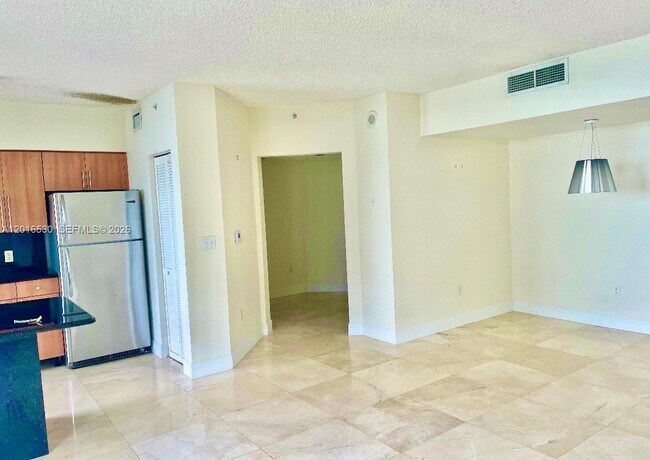 Foto del edificio - 1330 West Ave