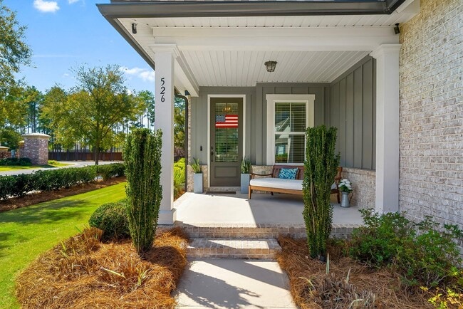 Building Photo - 526 Meadow Lake Dr