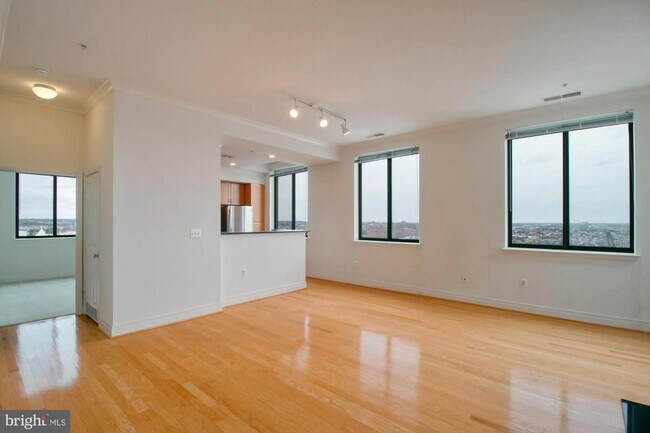 Building Photo - 414 Water St