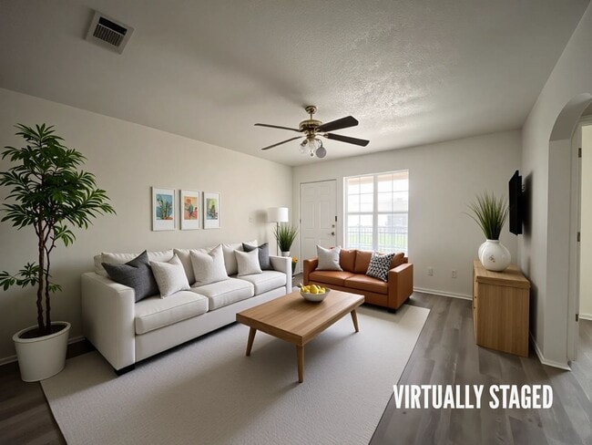 Building Photo - 2909 Cantabrian Dr