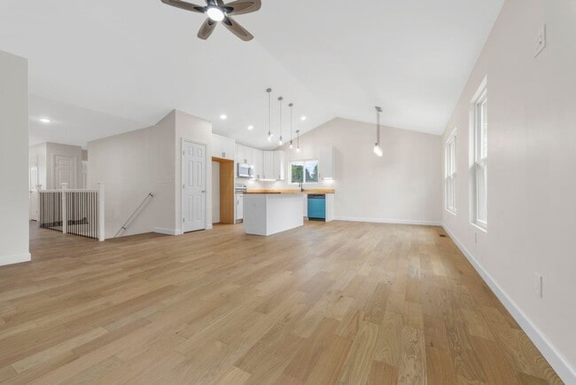 Building Photo - 630 Booneslick Rd