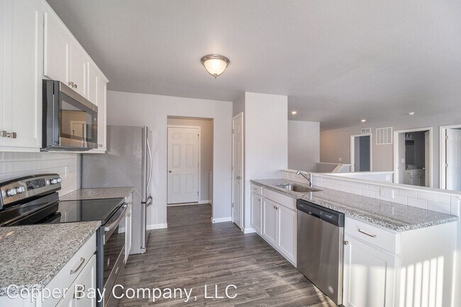 Foto del edificio - 4 br, 2 bath House - 526 Aldrich Street
