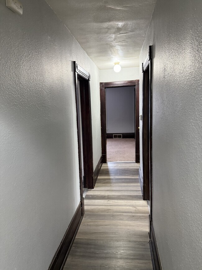 Foto del edificio - 723 W 1st St