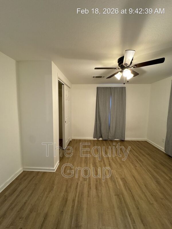 Foto del edificio - 303 Riverside Dr