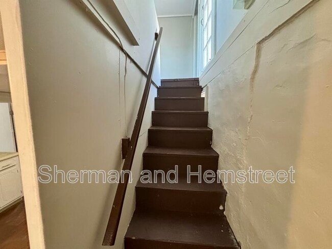 Building Photo - 821 Georgia Ave