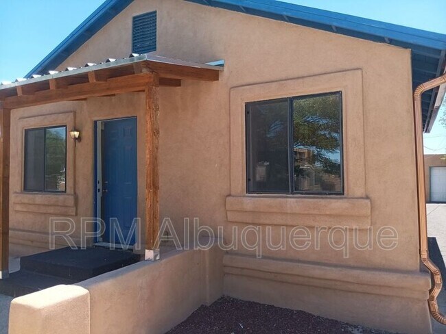 Foto del edificio - 504 San Clemente Ave NW