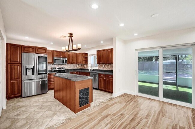 Foto del edificio - 300 SW 19th Ave