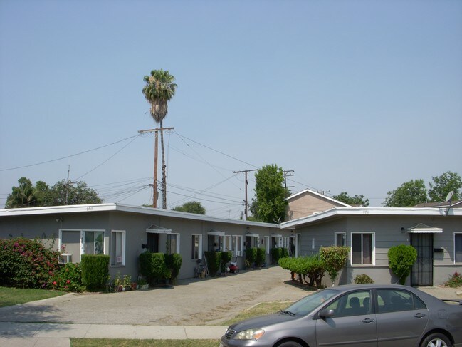 Building Photo - 9711-9717 Salt Lake Ave