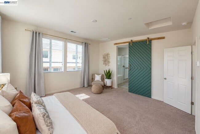 Foto del edificio - 21236 Grapevine Dr