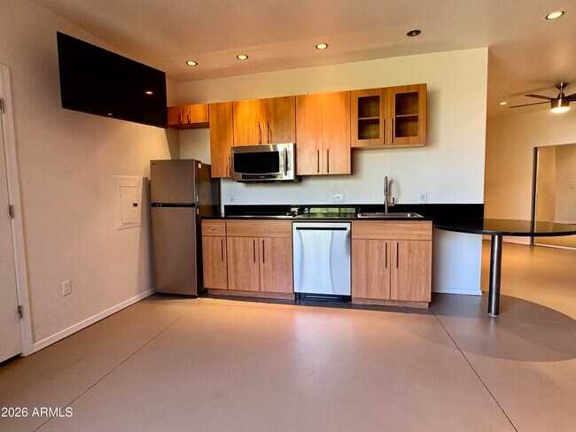 Foto del edificio - 1701 E Colter St