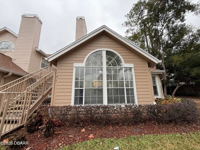 Foto del edificio - 615 Richland Ct