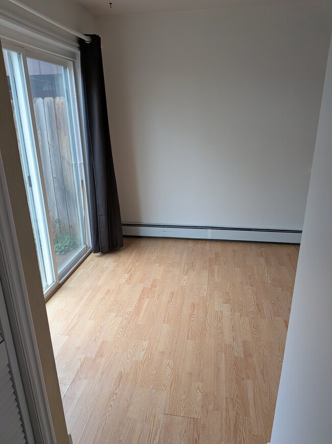 Building Photo - 186 W 1100 N