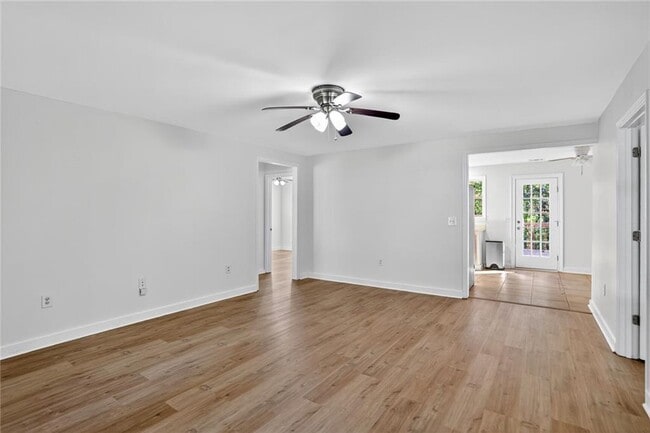 Building Photo - 14895 Freemanville Rd