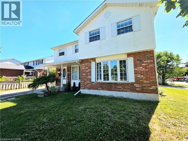 Photo du bâtiment - 995 Elgin St N